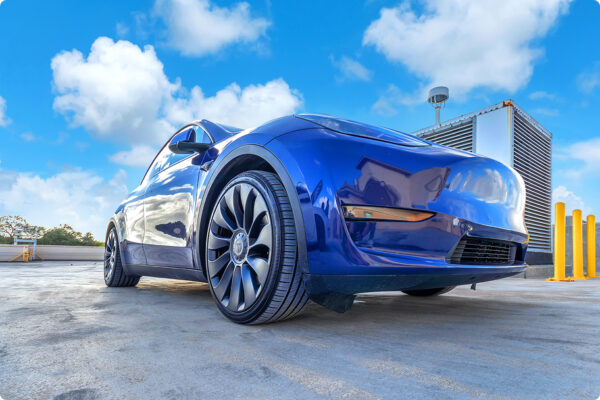 2021 TESLA MODEL Y PERFORMANCE (BLUE) - Image 3