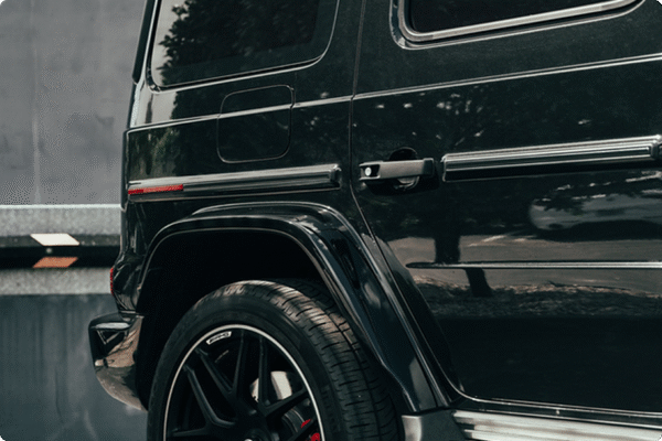 2024 MERCEDES BENZ AMG G63 - Image 3