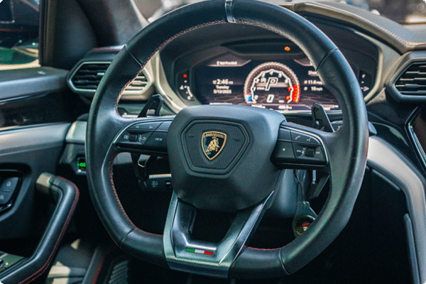 2020 LAMBORGHINI URUS - Image 5